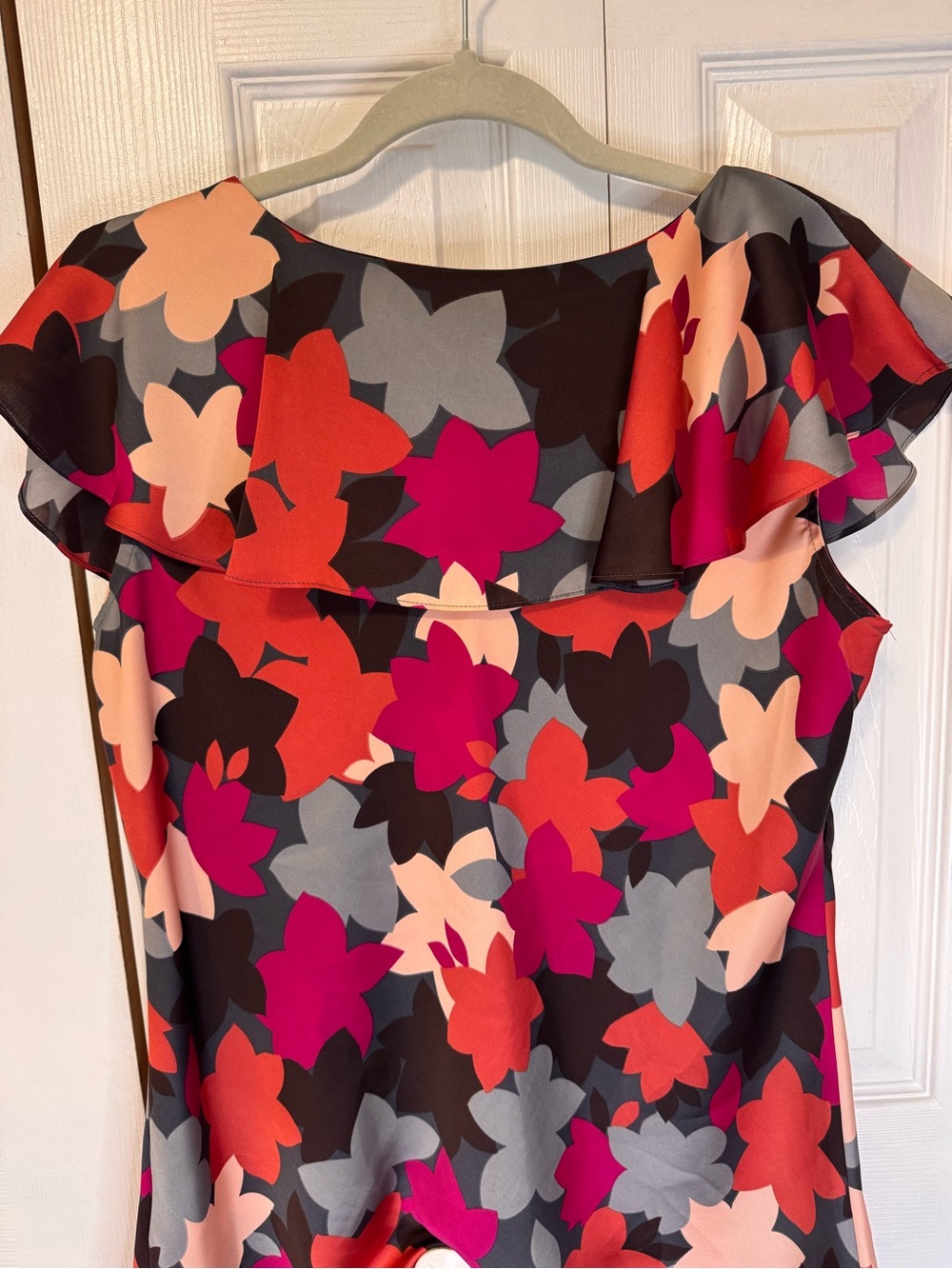 Attention Woman’s Floral Ruffle Flutter Sleeve Blouse Multicolor Size Large - Picture 10 of 14